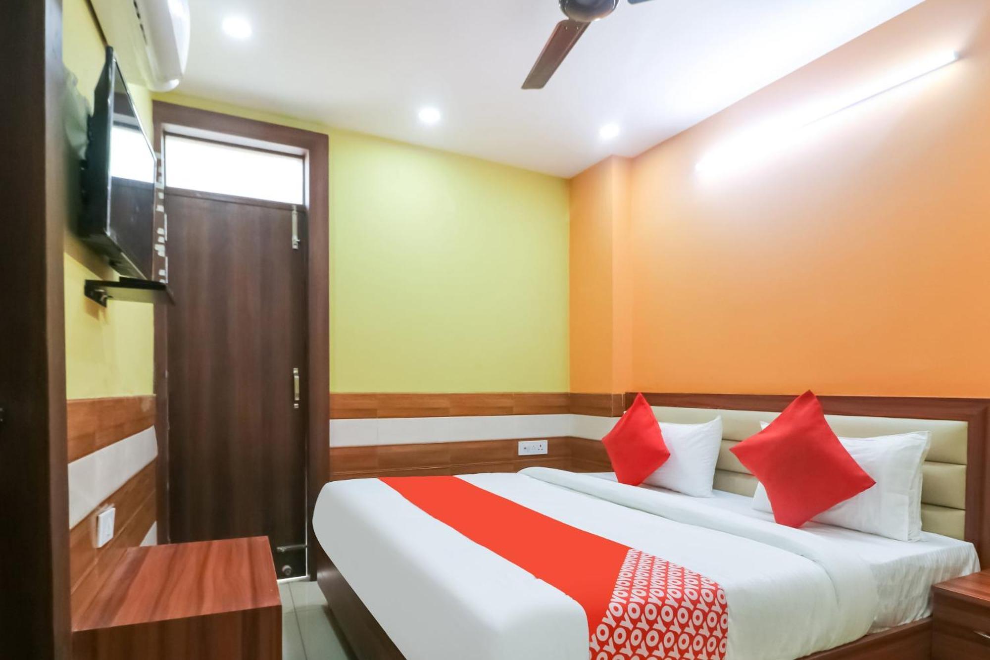 Hotel O Mayur Plaza Delhi Zewnętrze zdjęcie
