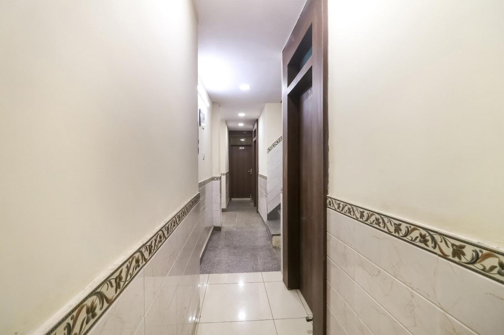 Hotel O Mayur Plaza Delhi Zewnętrze zdjęcie